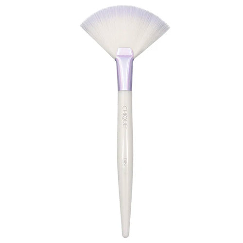 Chique Fan Make-Up Brush